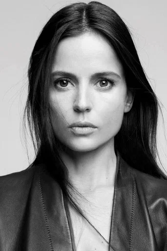 Елена Анайя — Emma