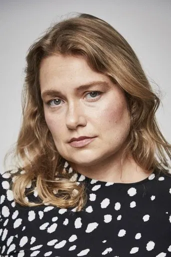 Мерритт Уивер — Andie Bender