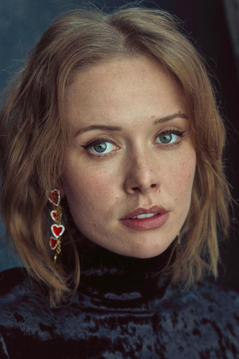 Amelia Eve — Gemma Hall